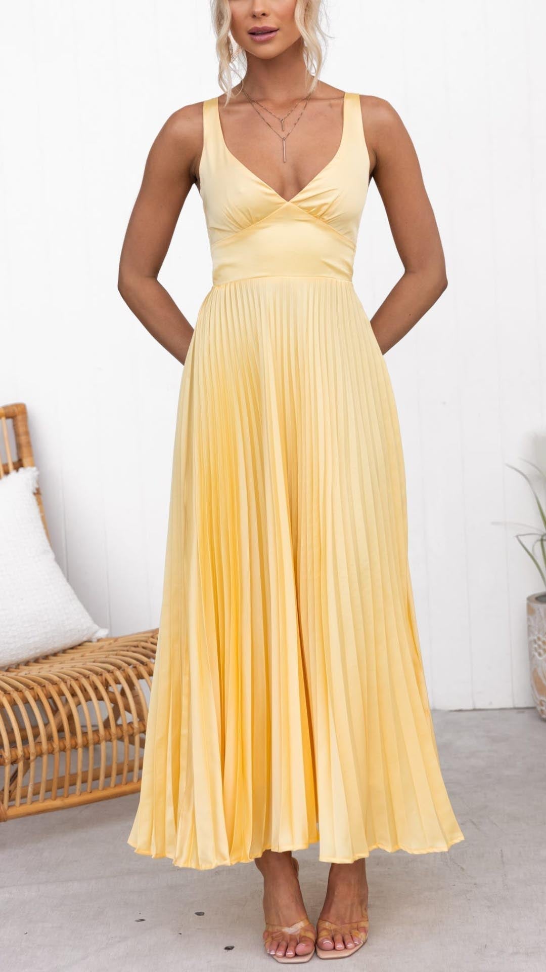 Sheree - Pleated Maxi Dress with V-Neck