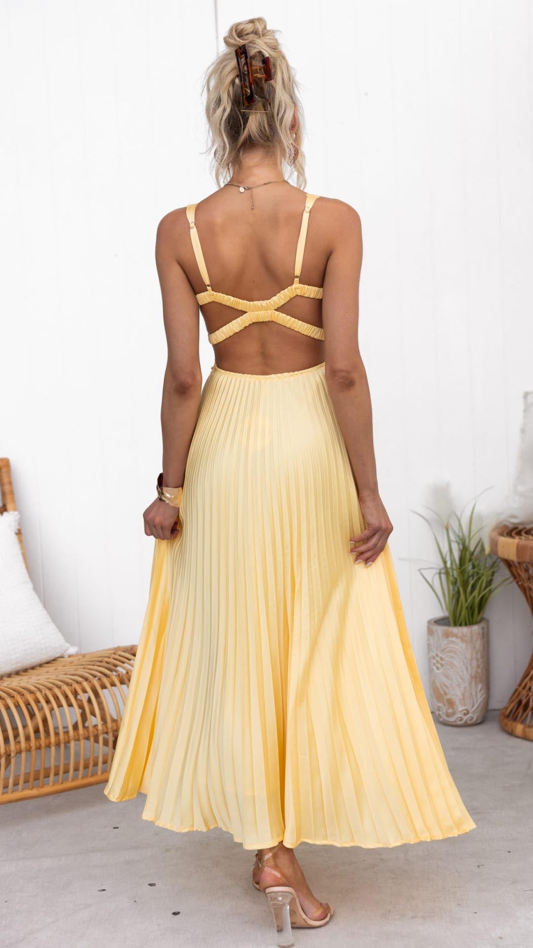 Sheree - Pleated Maxi Dress with V-Neck