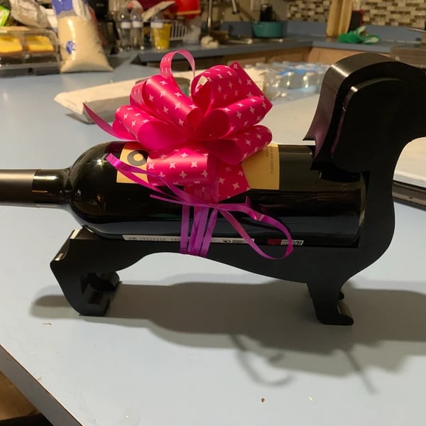 WineHound – Dachshund Wine Bottle Holder