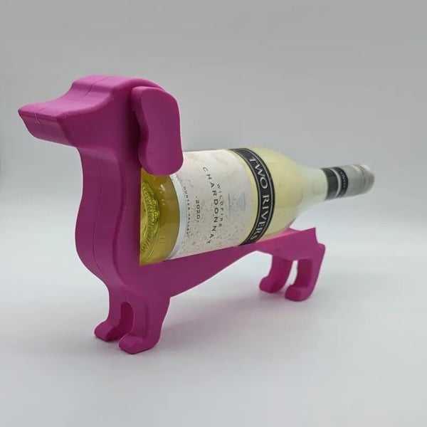 WineHound – Dachshund Wine Bottle Holder