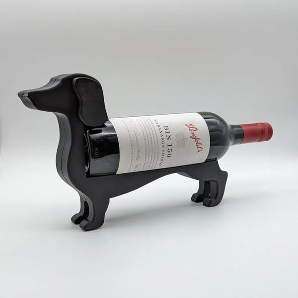WineHound – Dachshund Wine Bottle Holder